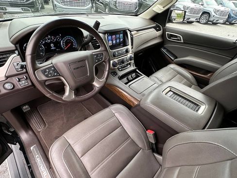 Certified 2019 GMC Yukon Denali w/ Denali Ultimate Package AWD/4WD image 24