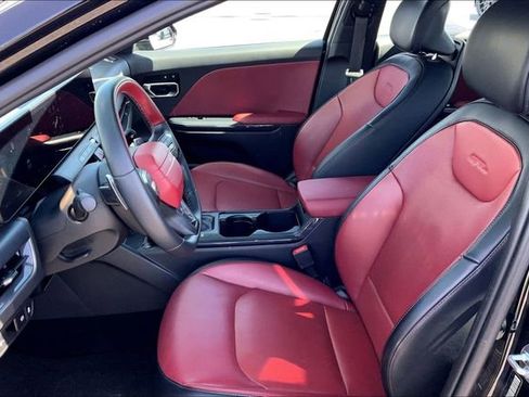 Used 2025 Kia K4 GT-Line w/ GT-Line Premium Package image 26