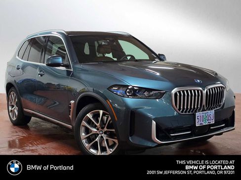 Used 2026 BMW X5 xDrive50e image 1