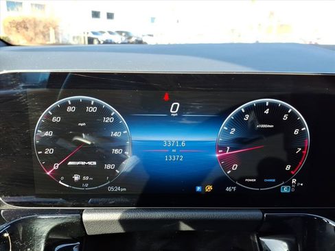 Used 2025 Mercedes-Benz GLA 35 AMG 4MATIC image 23