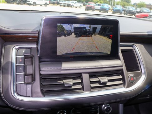 Used 2022 GMC Yukon SLE RWD image 21