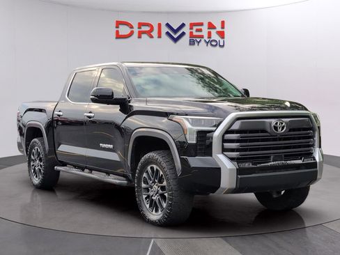 Used 2024 Toyota Tundra Limited AWD/4WD image 7