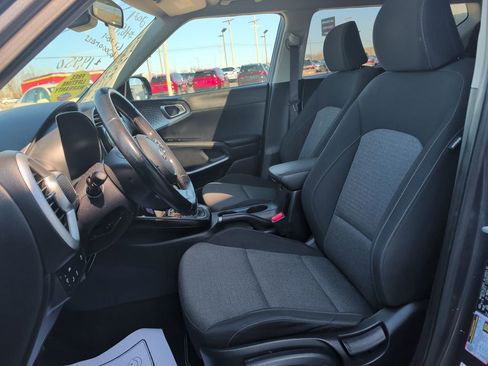 Used 2021 Kia Soul GT-Line image 8