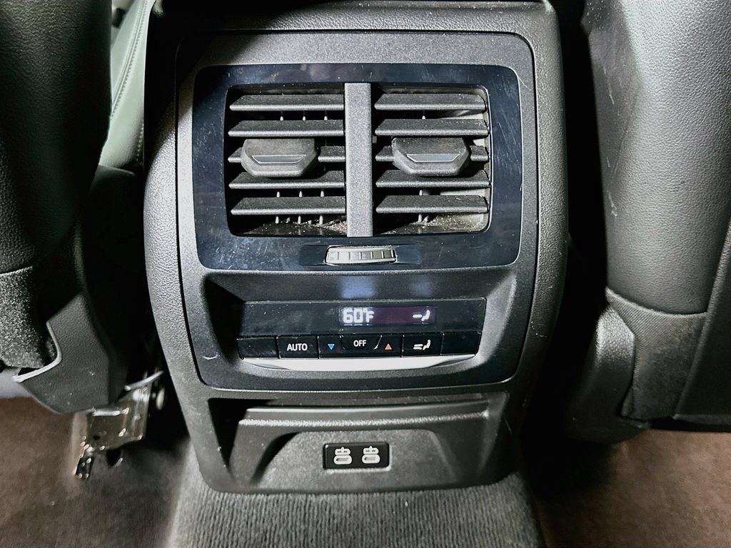 Used 2024 BMW X3 sDrive30i w/ Premium Package RWD image 26