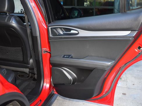 Used 2018 Alfa Romeo Stelvio Ti Sport image 38