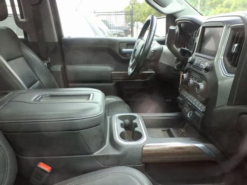 Used 2020 Chevrolet Silverado 1500 LT Trail Boss image 6