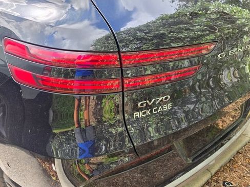 Used 2025 Genesis Electrified GV70 AWD/4WD image 6