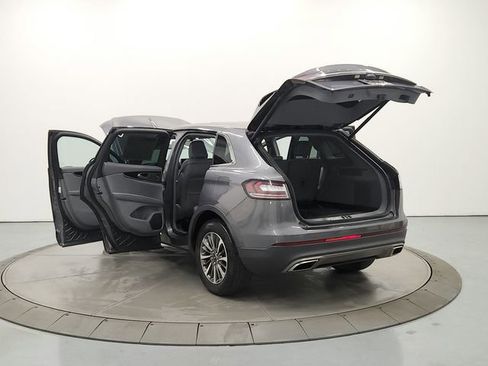 Used 2021 Lincoln Nautilus Reserve image 13