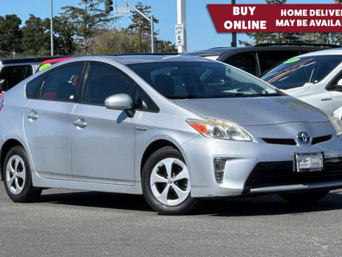 Used 2014 Toyota Prius Three FWD image 1