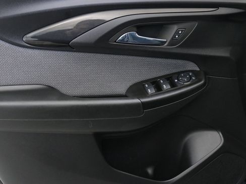 Certified 2023 Chevrolet TrailBlazer LS image 25