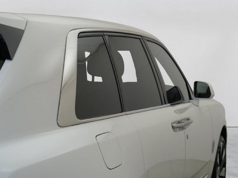 New 2026 Rolls-Royce Cullinan AWD/4WD image 50