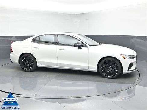 Used 2024 Volvo S60 T8 Ultimate image 1