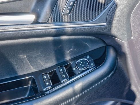 Used 2020 Ford Edge SEL w/ Convenience Package image 21