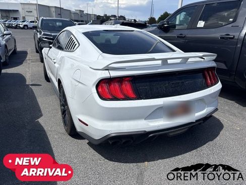 Used 2019 Ford Mustang GT Premium w/ GT Performance Package RWD image 8