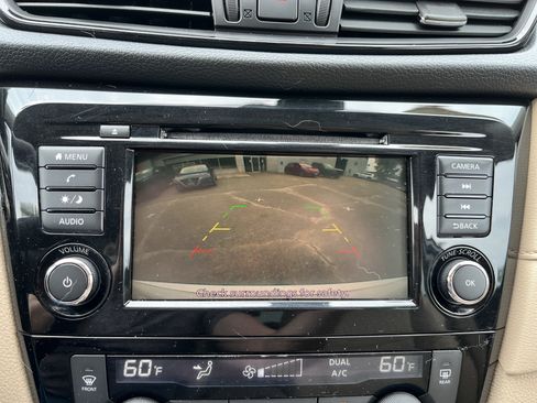 Used 2019 Nissan Rogue SV AWD/4WD image 24
