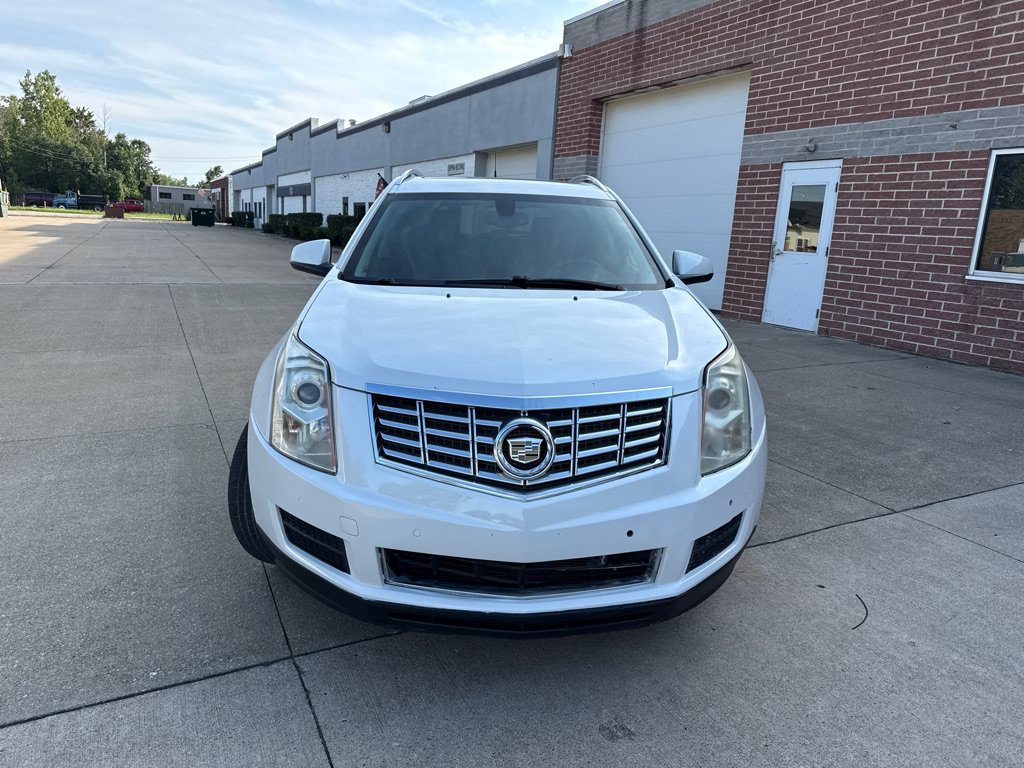 Used 2013 Cadillac SRX Luxury AWD/4WD image 2