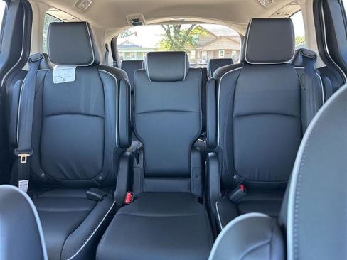 New 2026 Honda Odyssey Touring image 25