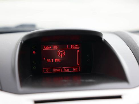 Used 2013 Ford Fiesta SE FWD image 21