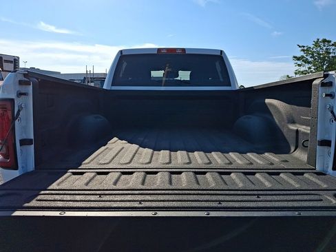 Used 2025 RAM 2500 Big Horn AWD/4WD image 31