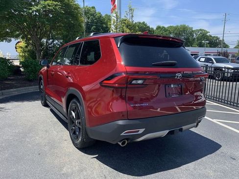 Used 2024 Toyota Grand Highlander AWD Hybrid image 6