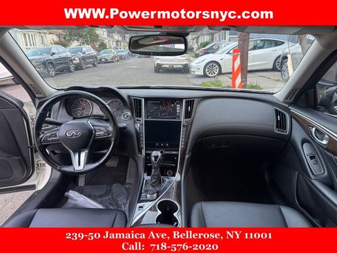 Used 2018 INFINITI Q50 Luxe w/ Essential Package (3.0T Luxe) AWD/4WD image 33