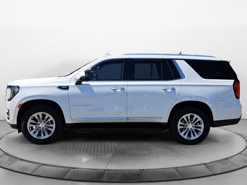 Used 2022 GMC Yukon SLT w/ SLT Premium Package AWD/4WD image 4