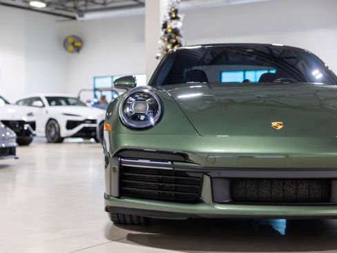Used 2021 Porsche 911 Turbo S image 21
