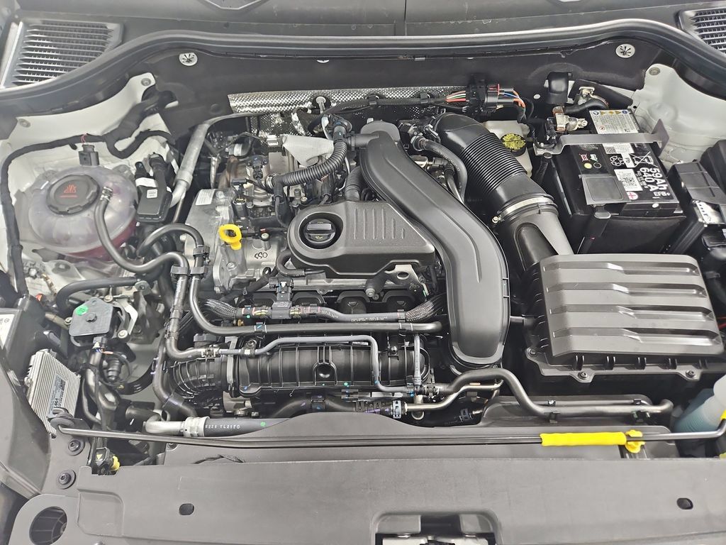 Certified 2026 Volkswagen Taos SE AWD/4WD image 20