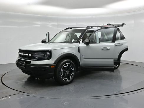 Used 2022 Ford Bronco Sport Outer Banks w/ Tech Package AWD/4WD image 34