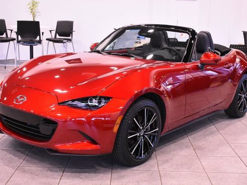 New 2025 MAZDA MX-5 Miata Grand Touring w/ Weather Package image 3