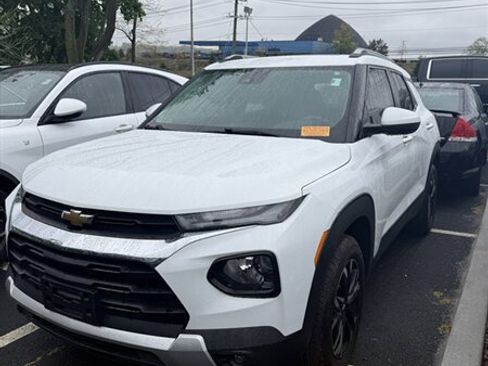 Used 2021 Chevrolet TrailBlazer LT w/ Sun and Liftgate Package AWD/4WD image 1