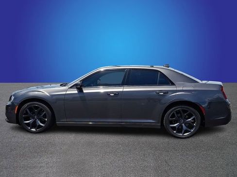 Used 2022 Chrysler 300 S RWD image 7