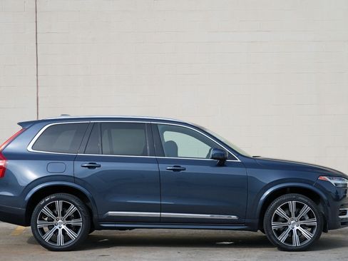 Used 2023 Volvo XC90 T8 Core AWD/4WD image 56