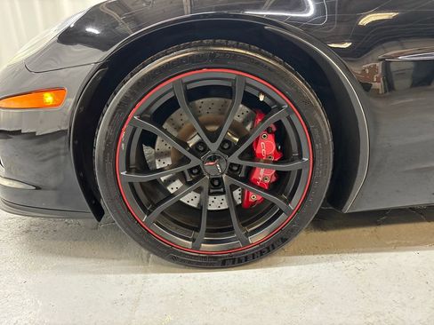 Used 2013 Chevrolet Corvette 427 w/ 1SB Preferred Equipment Group image 27