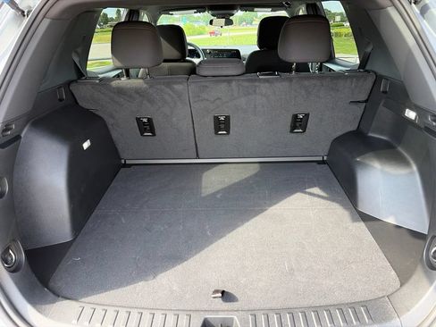 Used 2026 Chevrolet Equinox LT FWD image 36