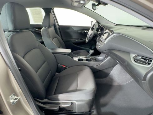 Used 2024 Chevrolet Malibu LT image 29