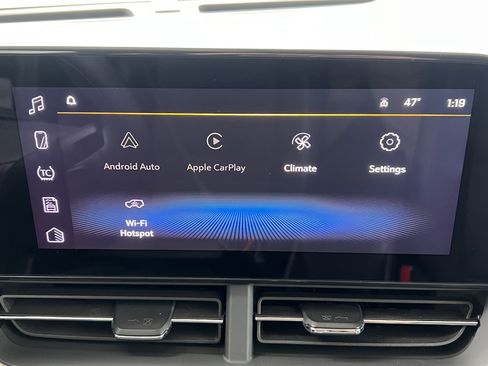 Used 2024 Chevrolet Trax LT image 12