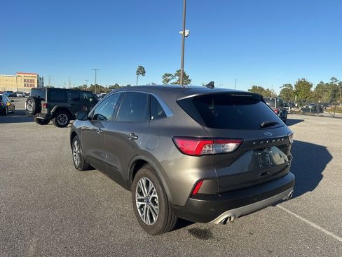 Used 2022 Ford Escape SEL image 8