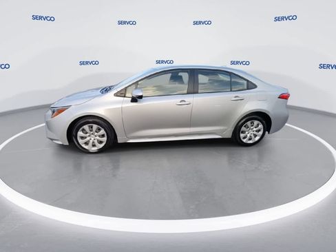 Used 2023 Toyota Corolla LE image 5