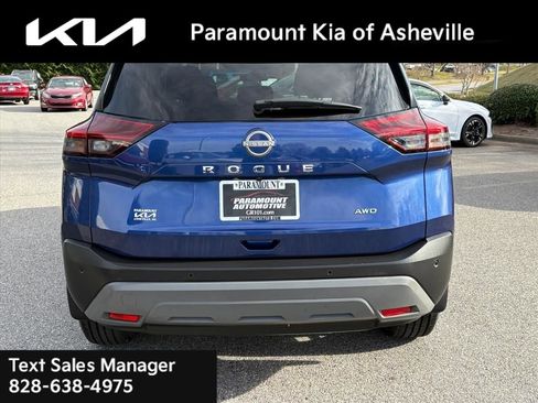 Used 2023 Nissan Rogue S image 5