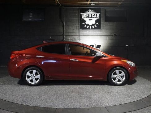 Used 2013 Hyundai Elantra GLS FWD image 6