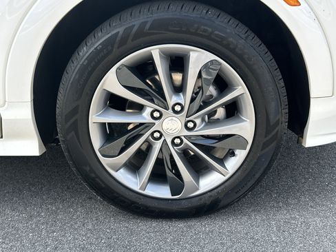 Certified 2023 Buick Encore GX Select w/ Sport Touring Package FWD image 13