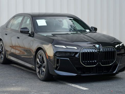 Used 2026 BMW 740i RWD image 69