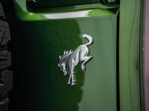 Used 2025 Ford Bronco Badlands image 19