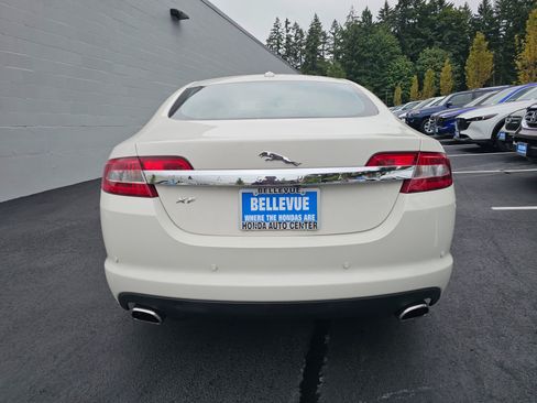 Used 2009 Jaguar XF Premium RWD image 6