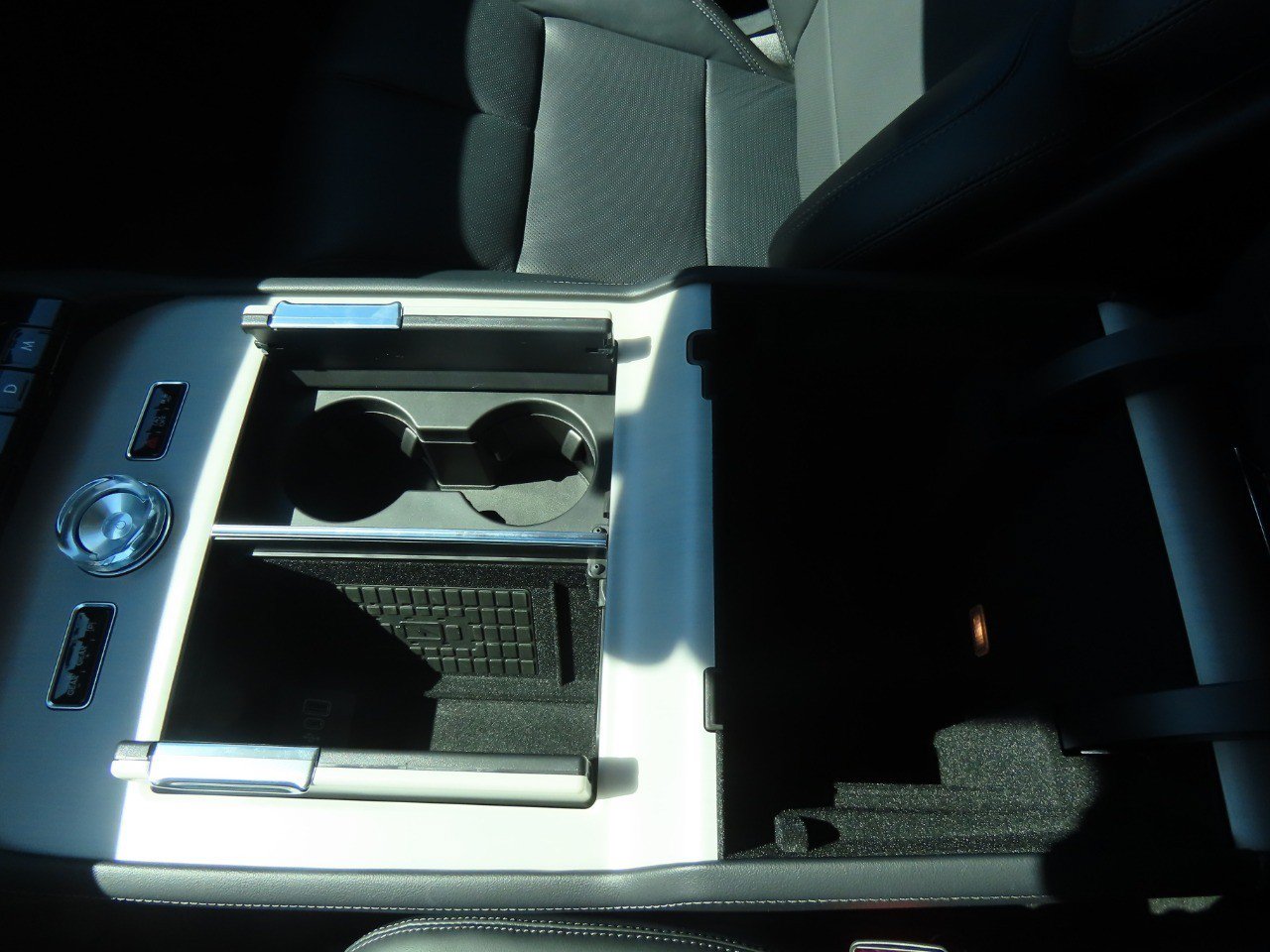 New 2026 Lincoln Navigator Premiere AWD/4WD image 37