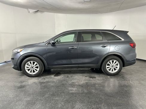Used 2020 Kia Sorento LX image 8