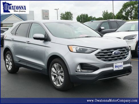 Certified 2024 Ford Edge Titanium AWD/4WD image 1
