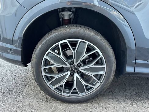 Certified 2025 Audi Q5 Premium Plus w/ Premium Plus AWD/4WD image 18