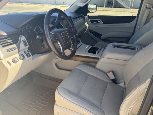 Used 2020 GMC Yukon Denali image 9